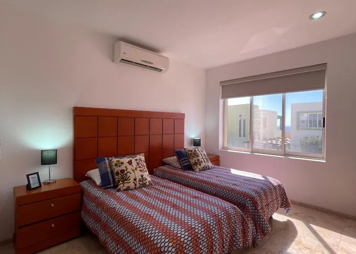 Sea View, King-size Bed, Wheelchair Access Villa