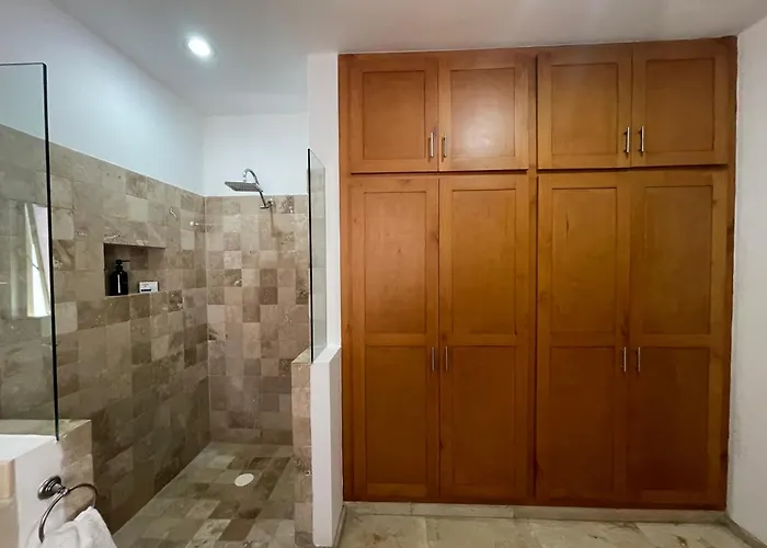Sea View, King-size Bed, Wheelchair Access *