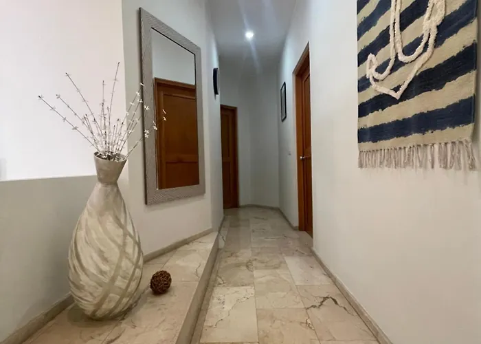 Sea View, King-size Bed, Wheelchair Access Villa *